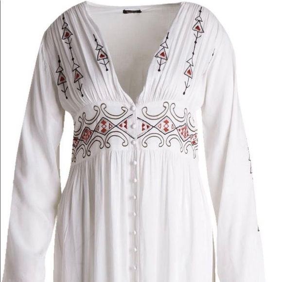 COPY - Plus size white embroidered maxi dress - Picture 2 of 2
